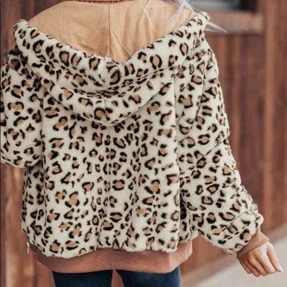 Khaki Cozy Plush Leopard Jacket - Picture 6 of 8